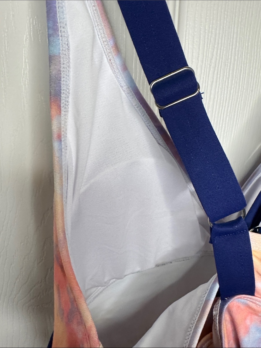 NWOT Woman’s Tie-dye Bathing Suit Top - Picture 6 of 6